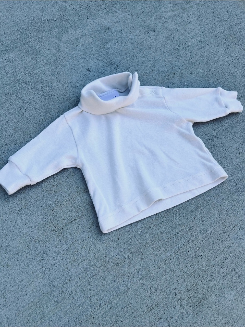 Vintage Kelly's Kids Creamy White Turtleneck Sweatshirt 6M Super Soft